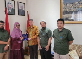Silaturahmi dengan H. E. Dr. Zulhair SM. Alshun, Ambassador of the state of Palestin